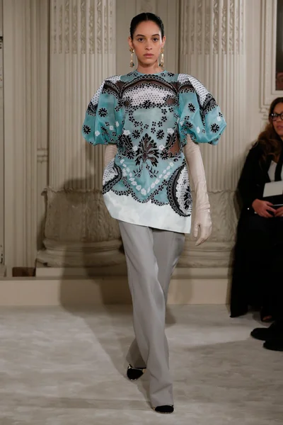 Look 27